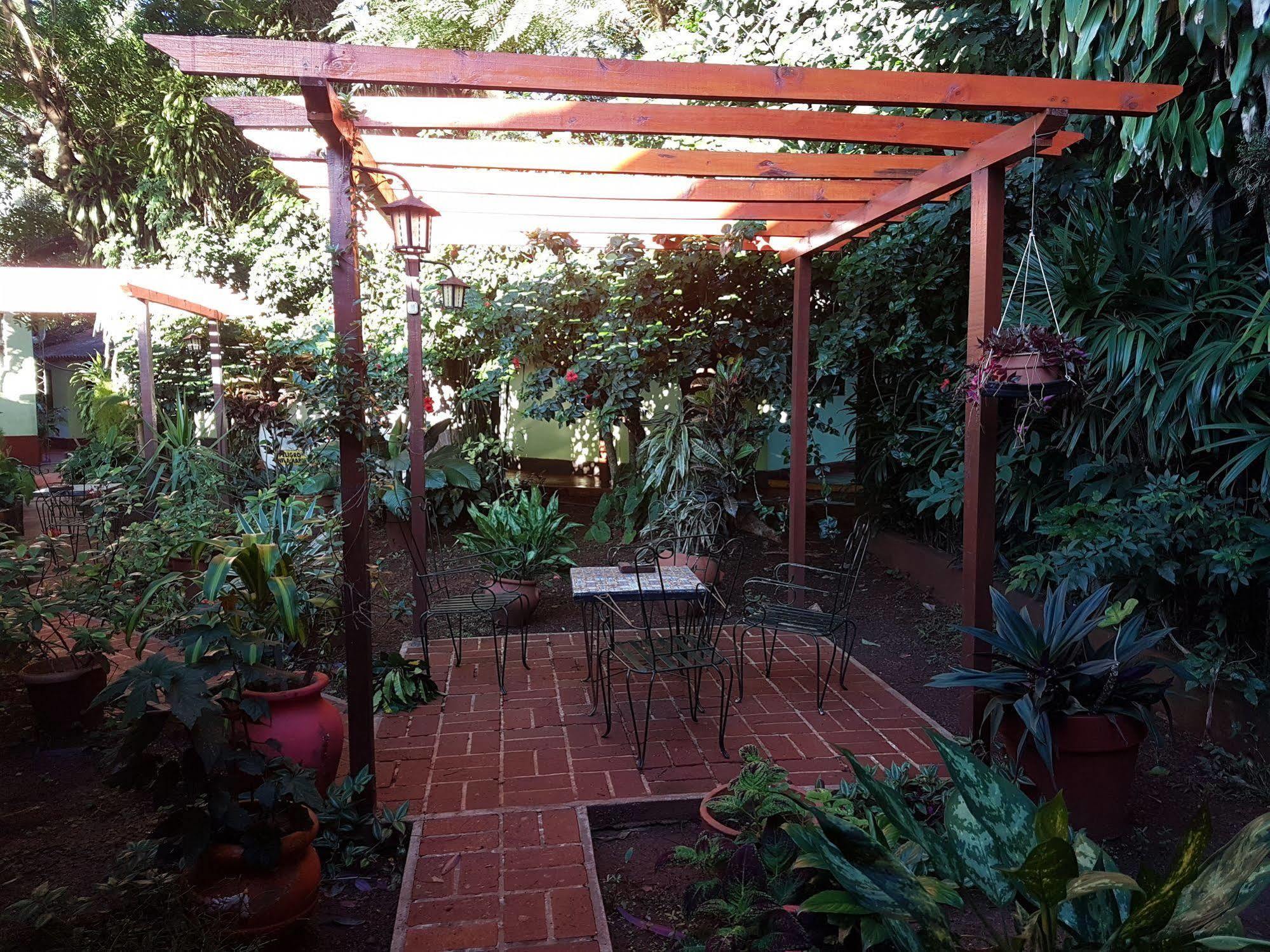 Hosteria Los Helechos Puerto Iguazú Eksteriør billede