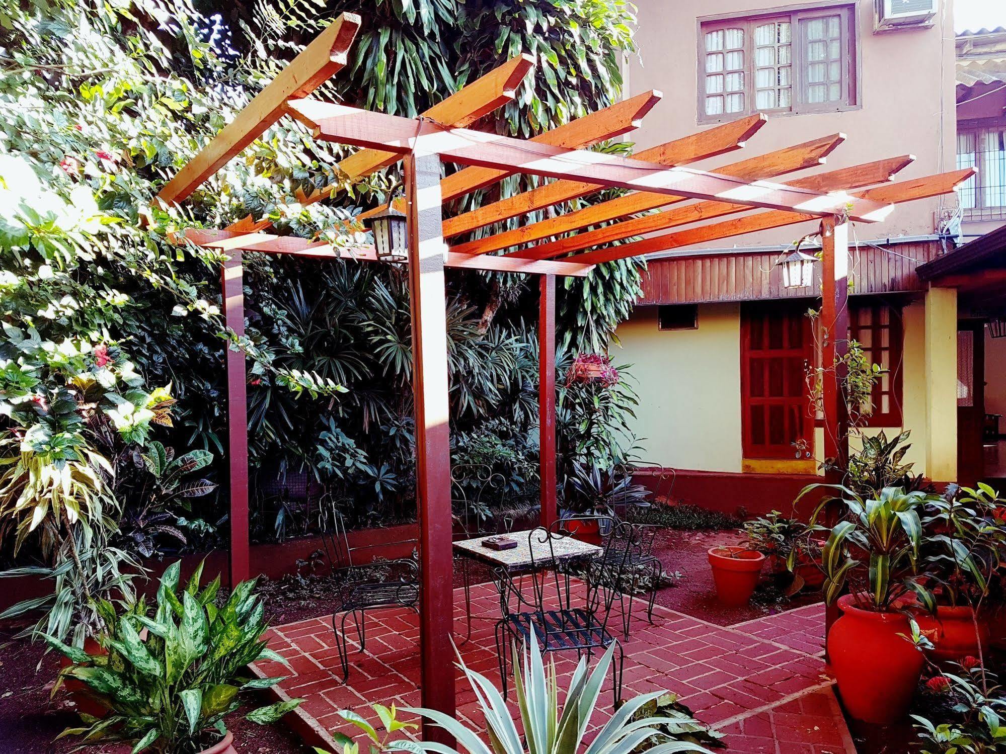 Hosteria Los Helechos Puerto Iguazú Eksteriør billede
